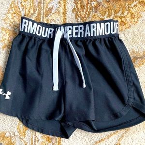 Under armor shorts!!